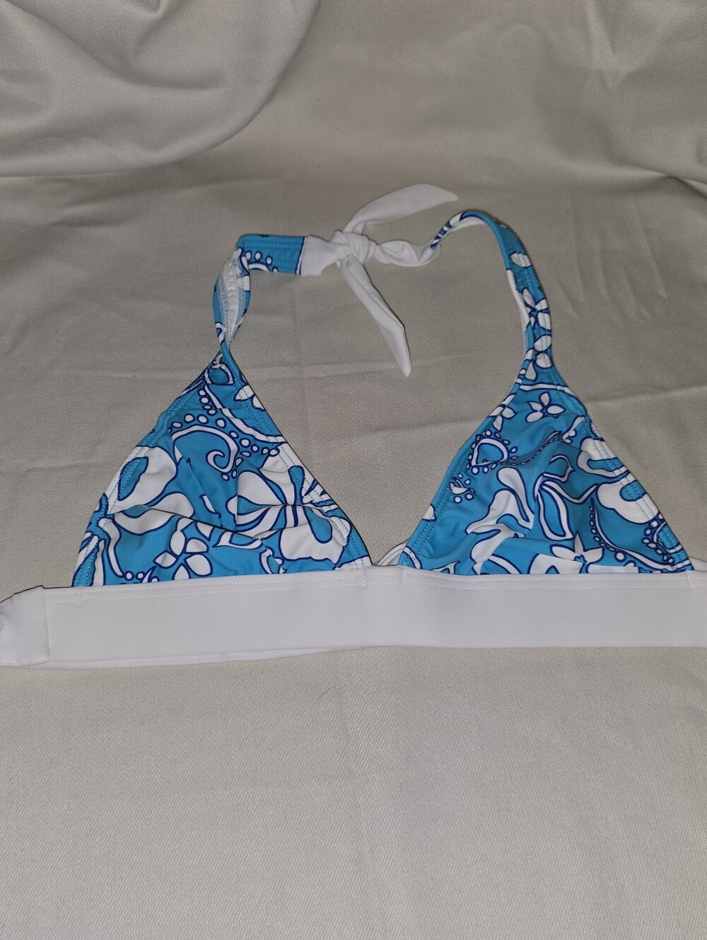 Venus size B Halter Bikini Top Swim Multicolored Only Pre-owned Beach Vacation